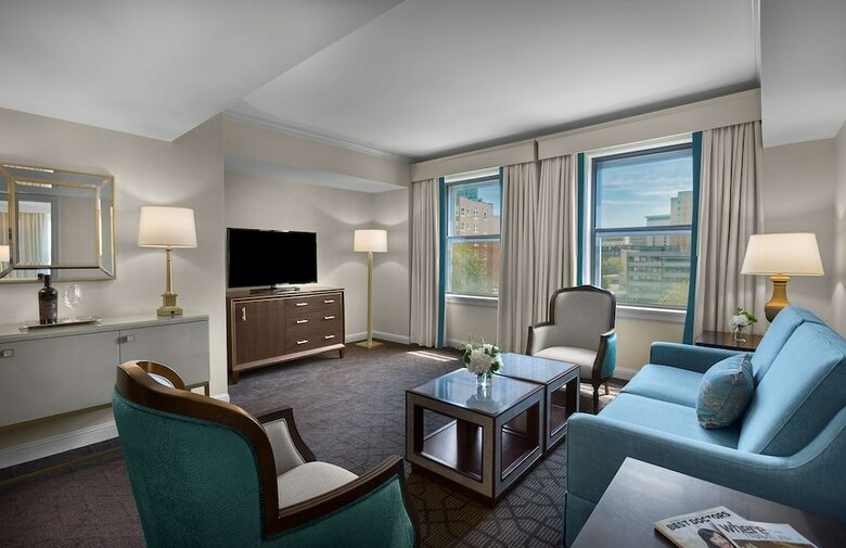 Chase Park Plaza Hotel