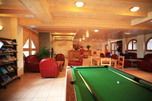 Hotel Lagrange Vacances Les Valmonts De Val Cenis