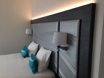 Hotel H�tel Versailles Chantiers