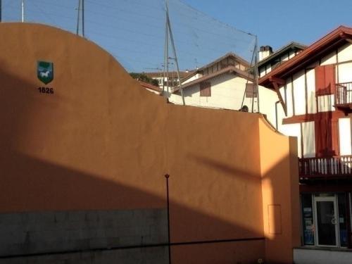 Rental Apartment Evariste Baignole 5