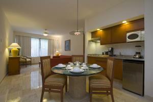 Ocean Breeze Hotel Acapulco