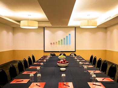 Fiesta Inn Aeropuerto Hotel