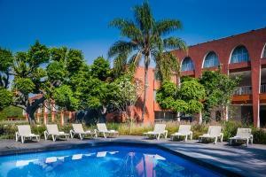 Fiesta Inn Aeropuerto Hotel