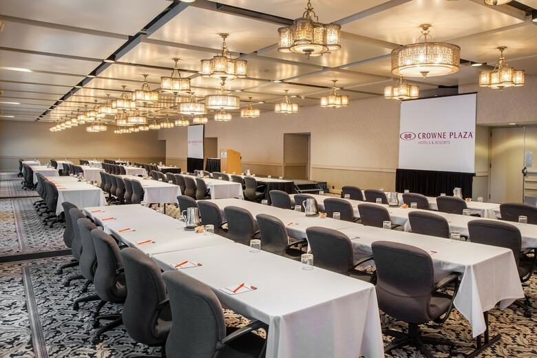 Radisson Hotel & Conference Center
