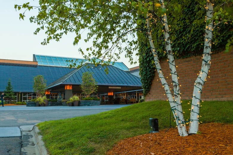 Radisson Hotel & Conference Center