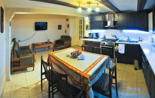 Hostal Family Guest House Old Street