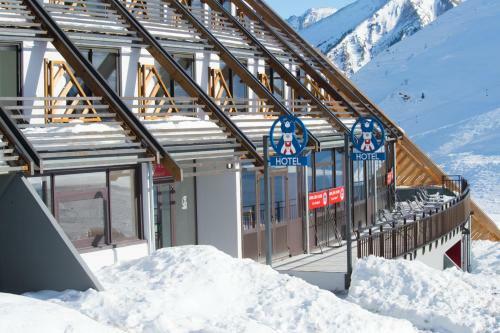 Hotel H�tel Des 4 Ours