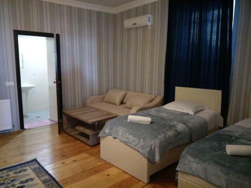 Hostal Abramichi Guest House