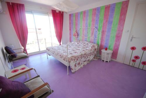 Palm Beach One Bedroom Apartment 48203