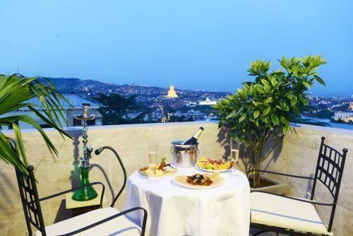 Citrus Hotel