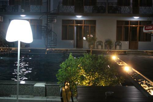 Hotel Shore House