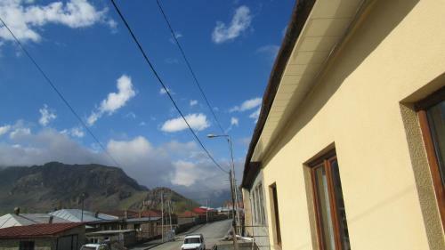 Hostal Guest House On V. Pshavela 36