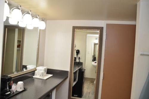Hotel Howard Johnson Inn