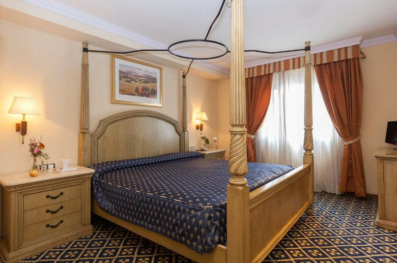 Hotel �gora Juan De Austria