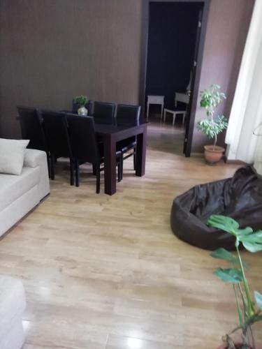 Apartment On Amagleba 20