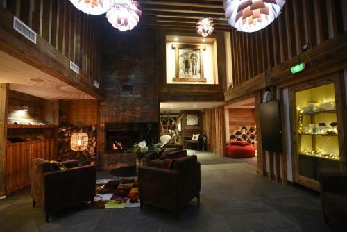 Hotel La Tovi�re