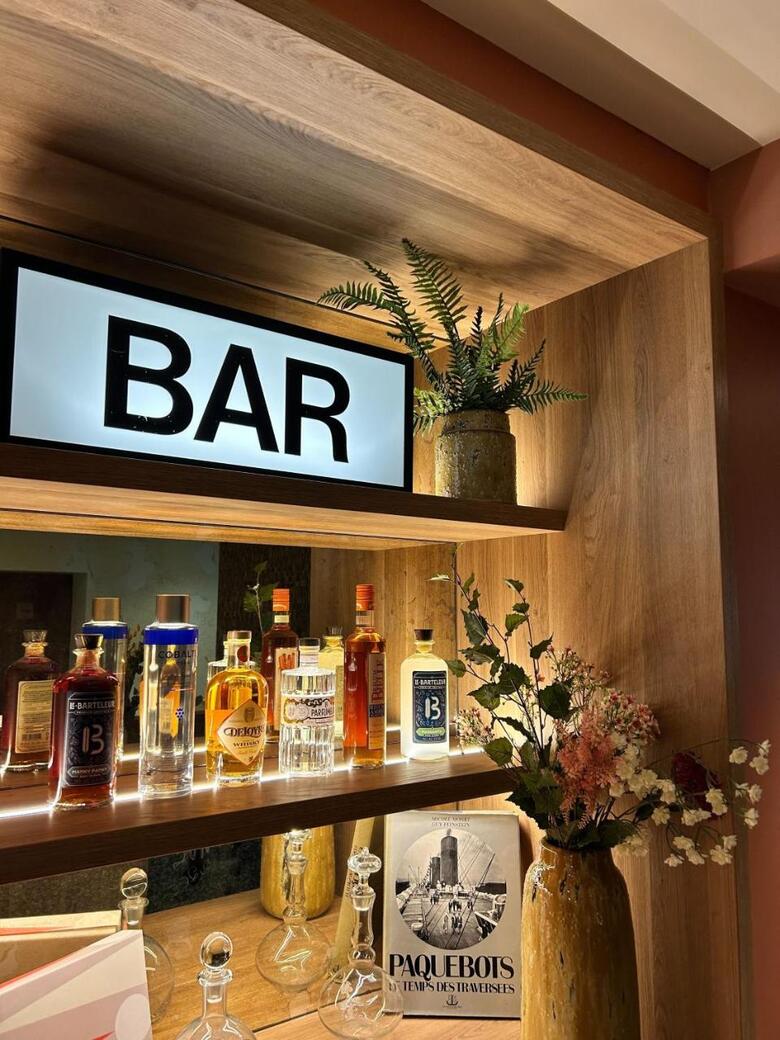 Quality Hotel Acanthe - Boulogne Billancourt
