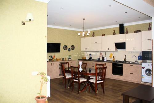 Zandukeli Apartments
