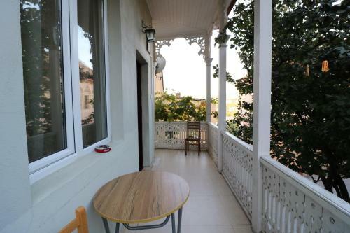 Zandukeli Apartments