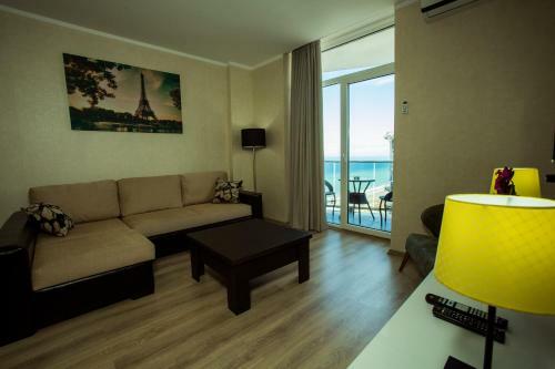 Apartamento Holiday Check Inn Batumi