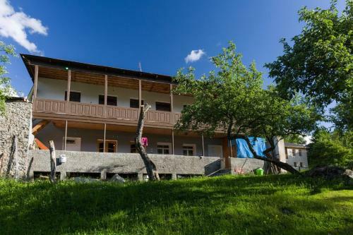 Hostal Mushkudiani Manor