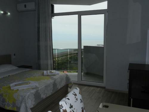 Apart Hotel In Black Sea Tower