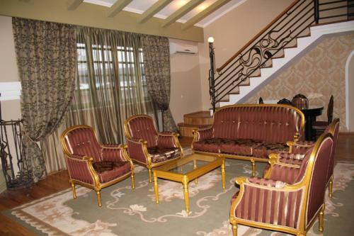 Prestige Palace Hotel