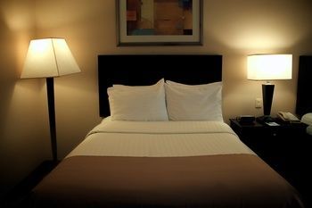 Hotel Holiday Inn Reynosa-industrial Poniente