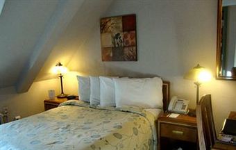 Hotel Louisbourg