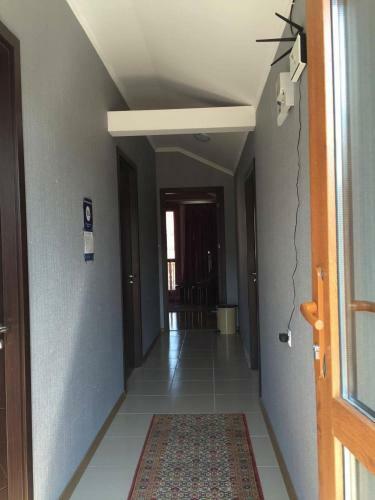 Hostal Guest House Armazi