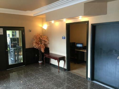 Hotel Days Inn - Terrace