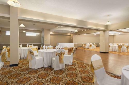 Hotel Days Inn - Terrace