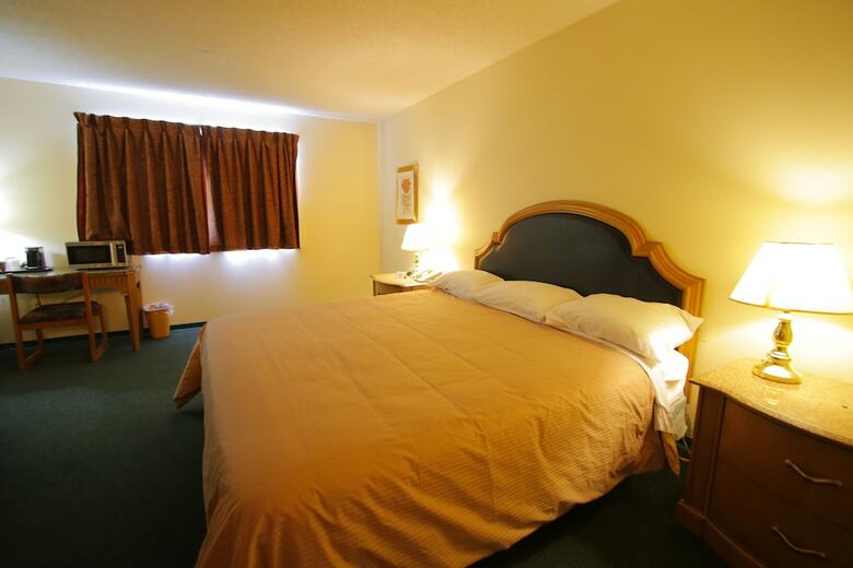 Hotel Fort St. John Motor Inn