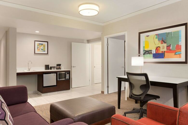 Hotel Embassy Suites Irvine - Orange County Airport