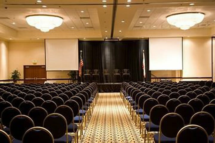 Doubletree Hotel Santa Ana/orange County Airport