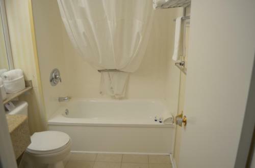Hotel Country Squire Resort