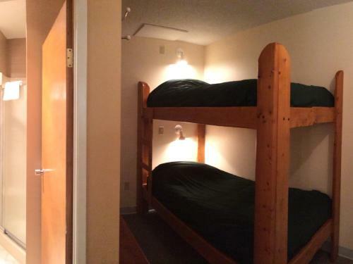 Hotel The Griz Inn By Park Vacation Management
