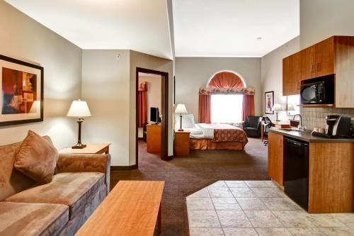 Hotel Canalta Rocky Mountain House