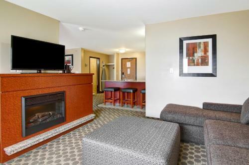 Hotel Canalta Rocky Mountain House