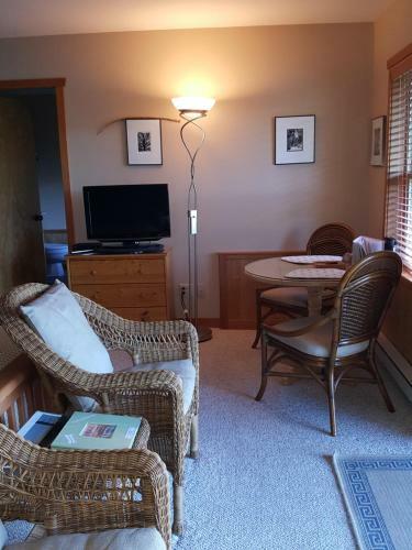 Reef Point Oceanfront Bed And Breakfast