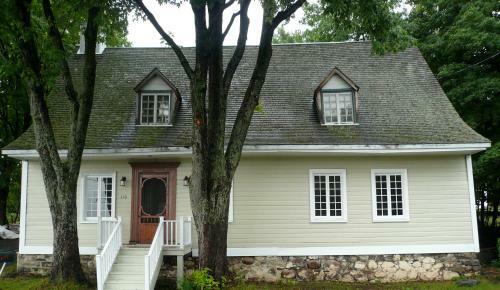 La Maison Ancestrale Gu�rard
