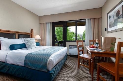 Hotel The Blackcomb Lodge