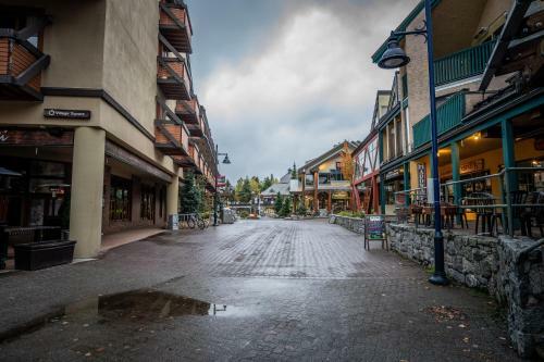 Hotel The Blackcomb Lodge