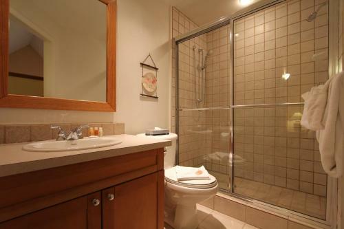 Apartamentos Accommodations By Whistler Retreats
