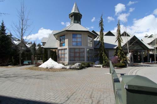 Apartamentos Accommodations By Whistler Retreats