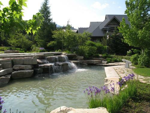 Apartamentos Accommodations By Whistler Retreats