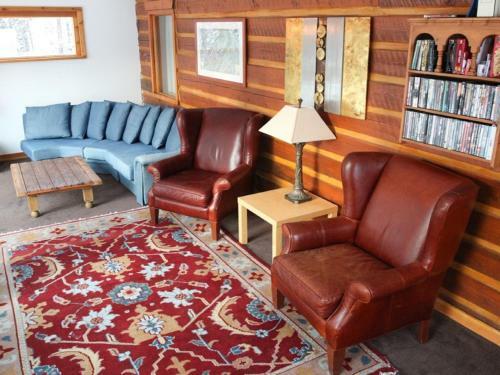 Earl Grey Lodge