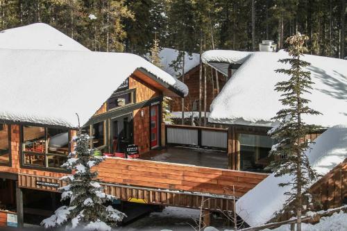 Earl Grey Lodge