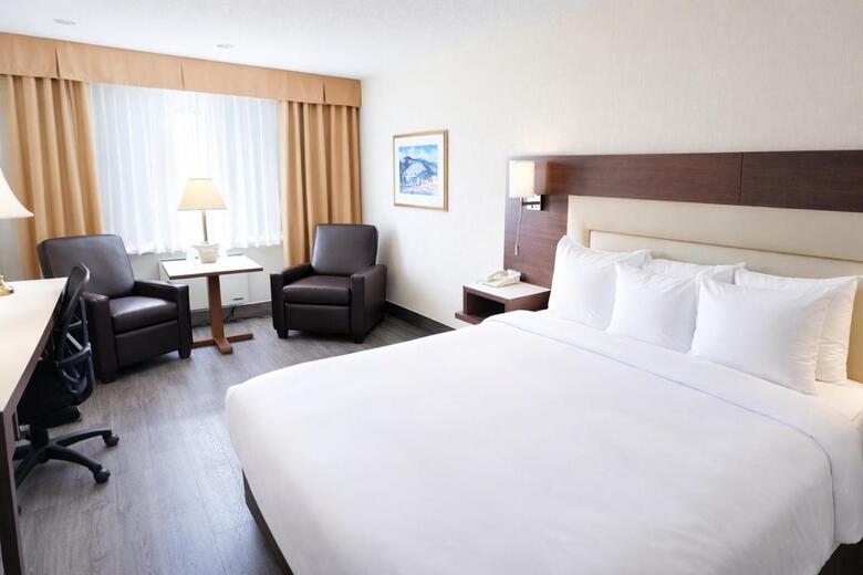 Hotel Quality Inn & Suites & Conference Centre - Gatineau
