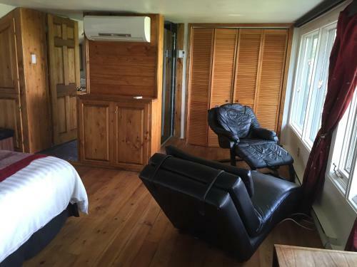 Hostal Gite Du Lac � La Tortue